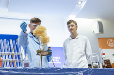 Pokazy chemiczne,