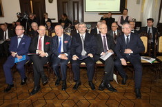 [VIDEO, FOTO] Rektor PRz uhonorowany złotym medalem Akademii Polskiego Sukcesu