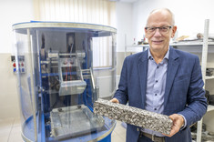 Dr inż. L. Bichajło,